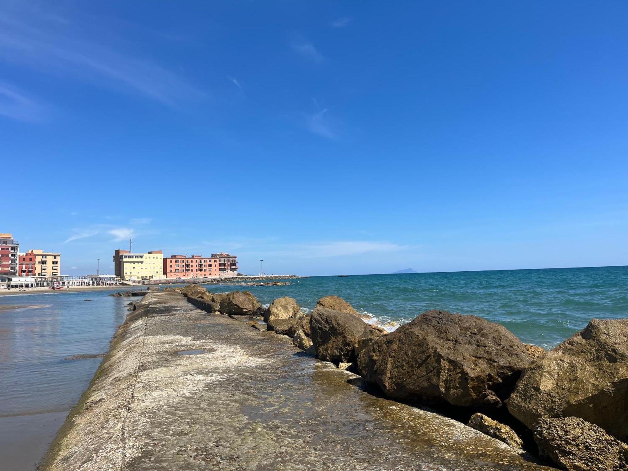 Il Cavalluccio Anzio Luaran gambar
